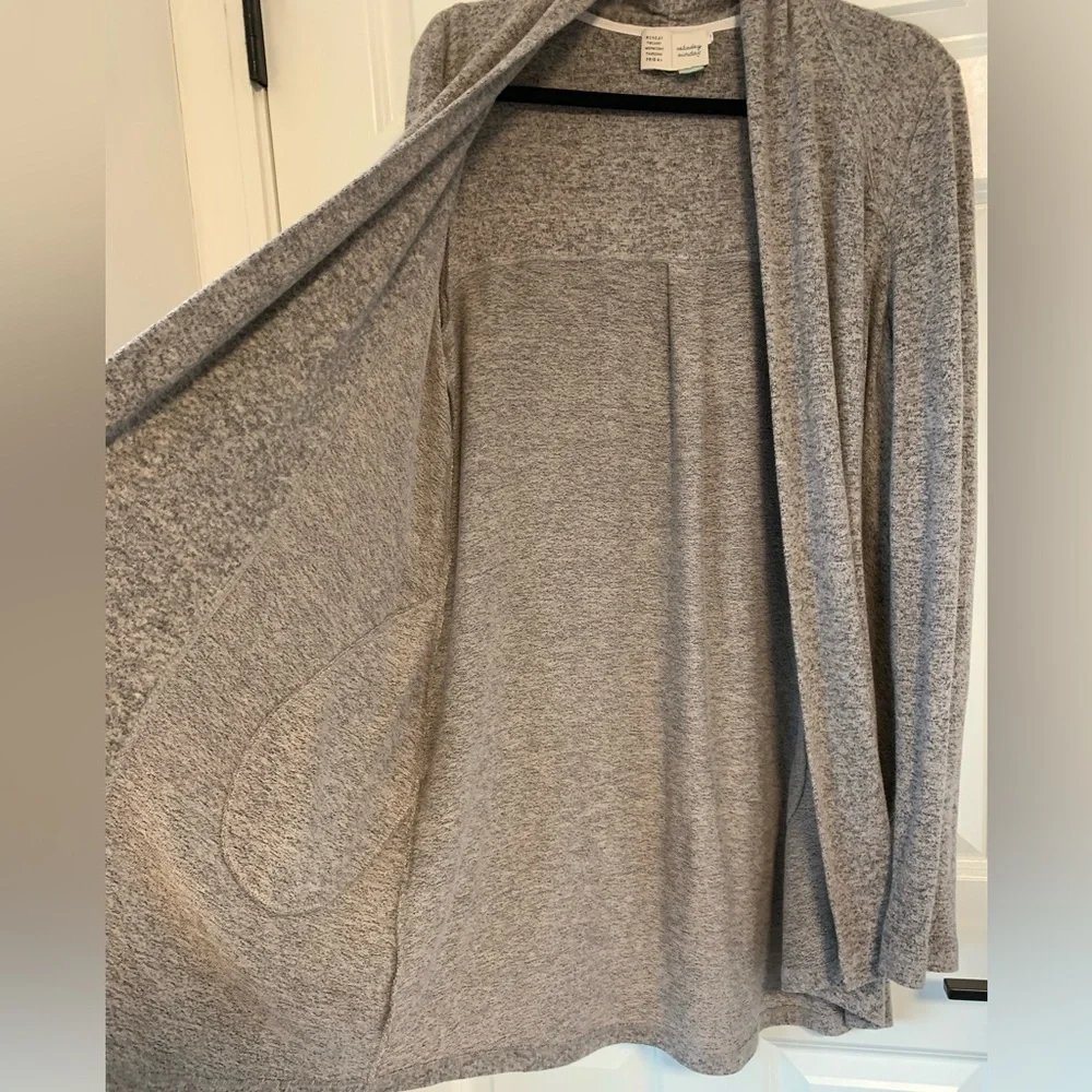 Saturday Sunday Womens Long Sleeve Cardigan Sweater Gray Sz M‎ Flowy Pockets - Picture 4 of 12